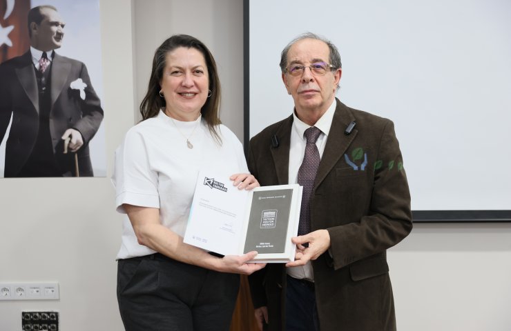 BURSA’DA FELSEFE SÖYLEŞİSİNE YOĞUN İLGİ