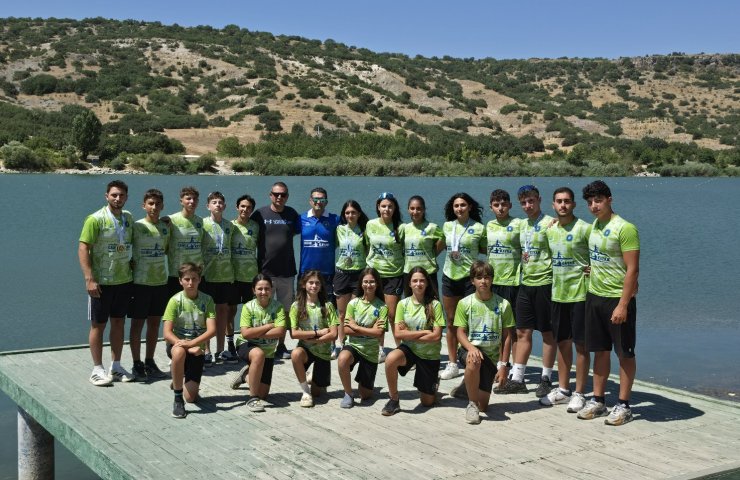 BÜYÜKŞEHİR BELEDİYESPOR KANOCULARINDAN 12 MADALYA