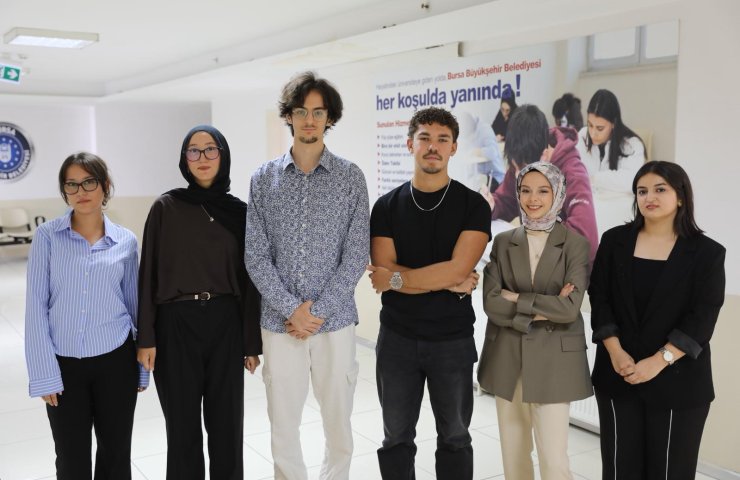 GENÇLER BÜYÜKŞEHİR\'LE ÜNİVERSİTELİ OLDU