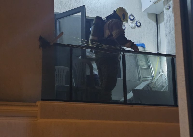 YERİNDEN DÜŞEN KOMBİ ALEV ALDI 