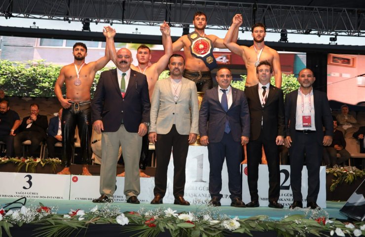 BÜYÜKŞEHİR GÜREŞÇİSİNDEN CUMHURBAŞKANLIĞI KUPASI\'NDA ÜÇÜNCÜLÜK BAŞARISI